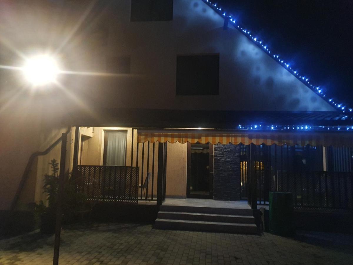 Pensiunea Relax Árgyasudvarhely Kültér fotó